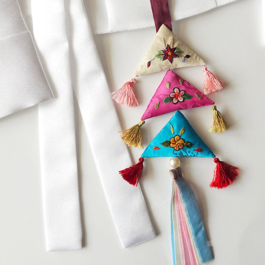 Traditional Embroidered Norigae