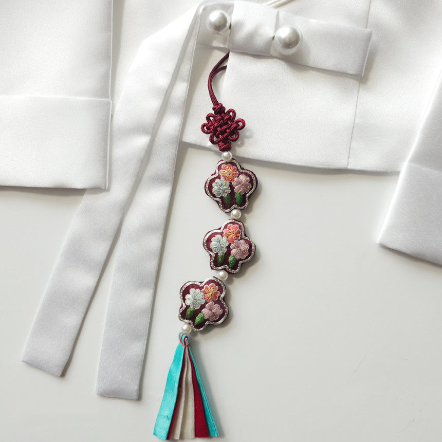 Embroidered Flower Norigae
