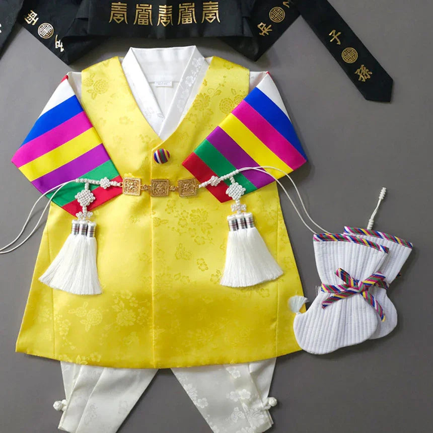 Hoo Yellow Boy Hanbok (100D-1YR)