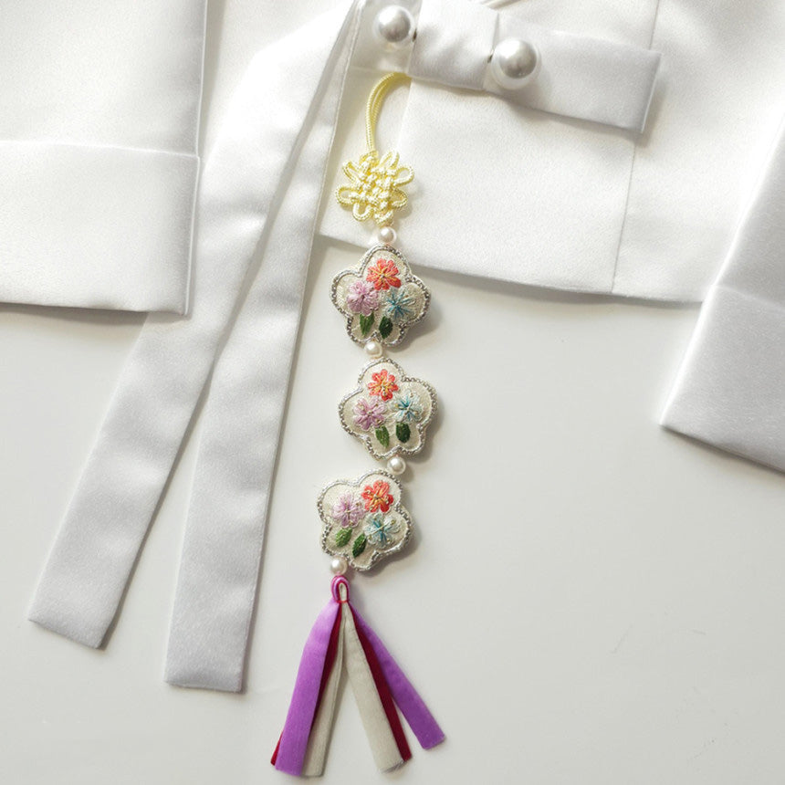 Embroidered Flower Norigae