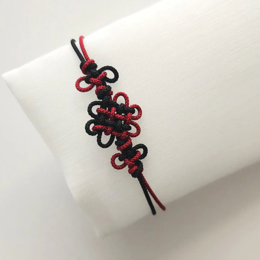 Jinwoo Knot Bracelet - Native Korean