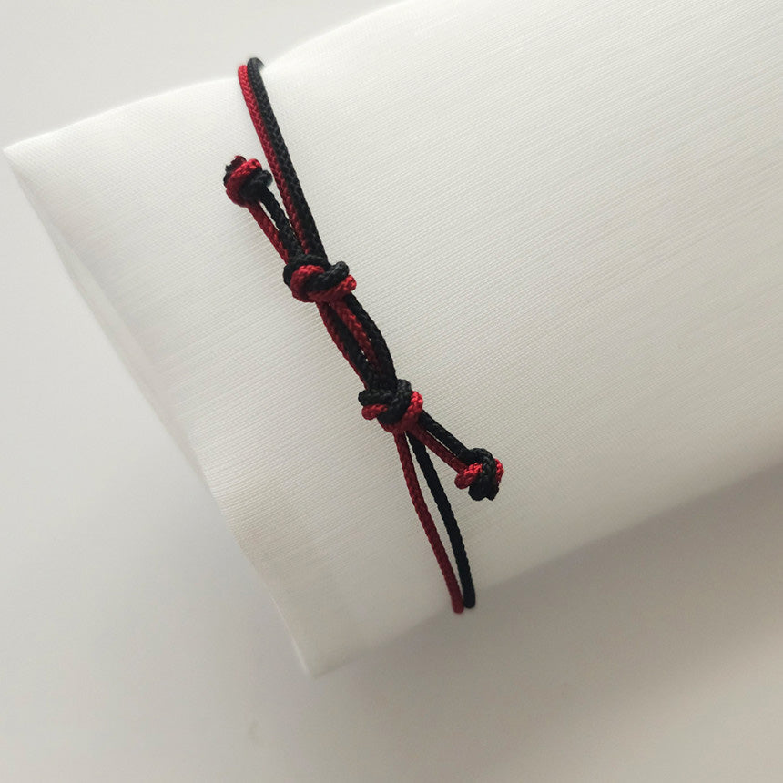 Jinwoo Knot Bracelet