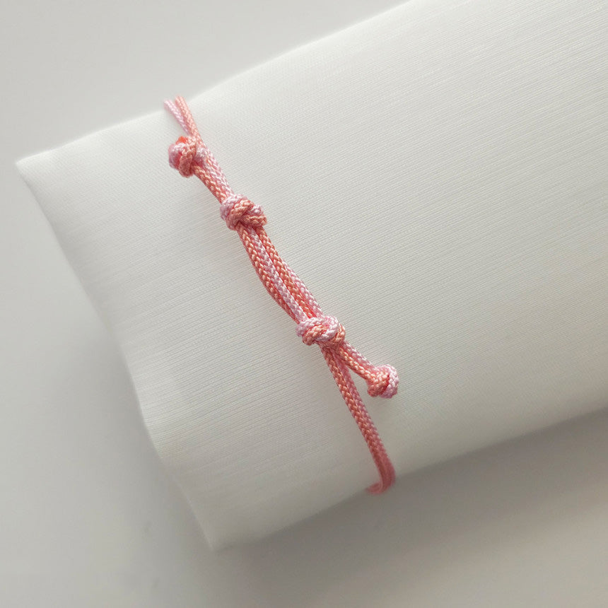 Jinwoo Knot Bracelet