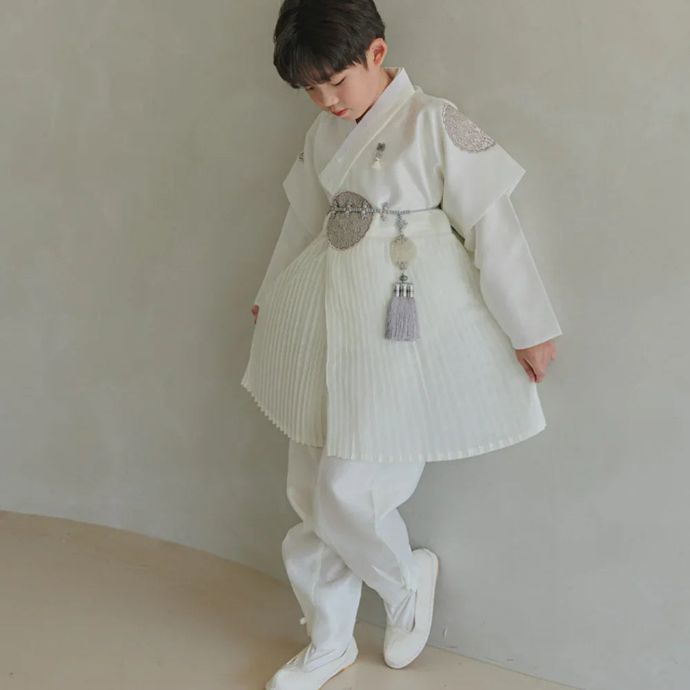 Sungkoon Pleated Ivory Boy Hanbok (100D-10YR) - Native Korean