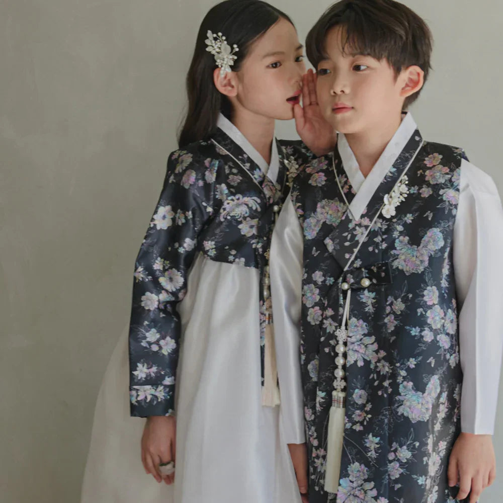 Black Pearl Vest Boy Hanbok (100D-15YR) - Native Korean