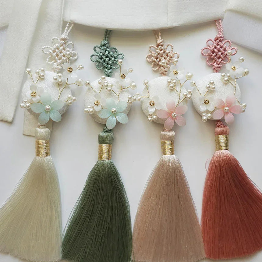 Daon Floral Tassel Norigae