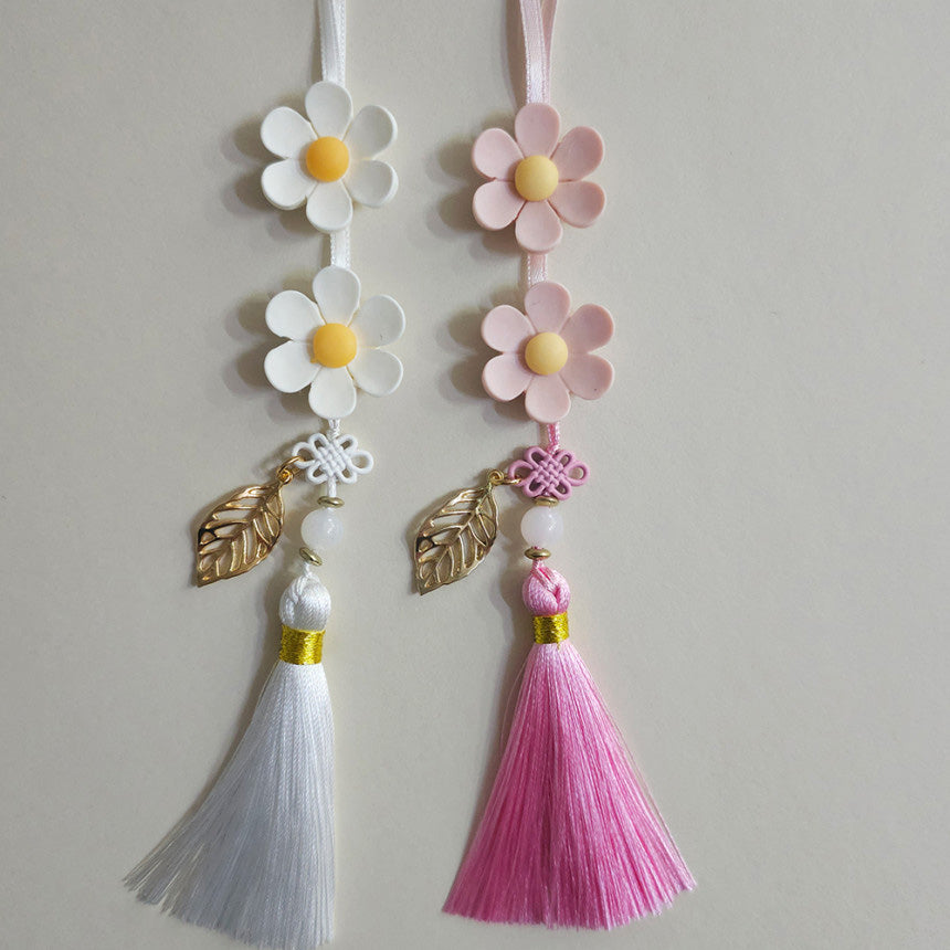 Daisy Blossom Tassel Norigae