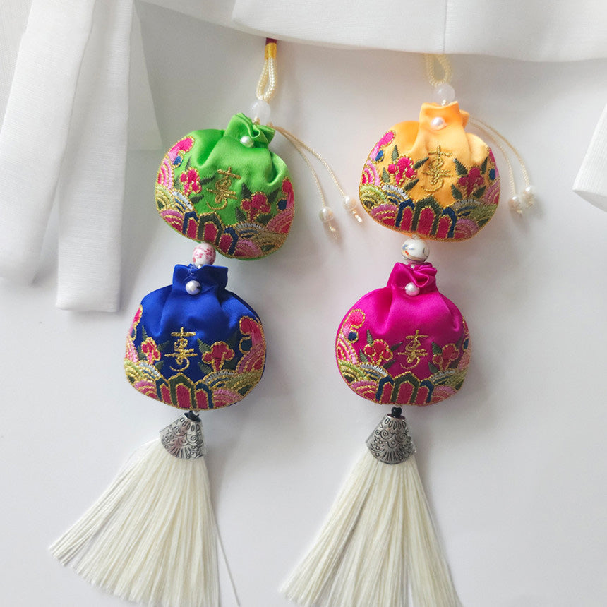 Embroidered Lucky Pouch Norigae