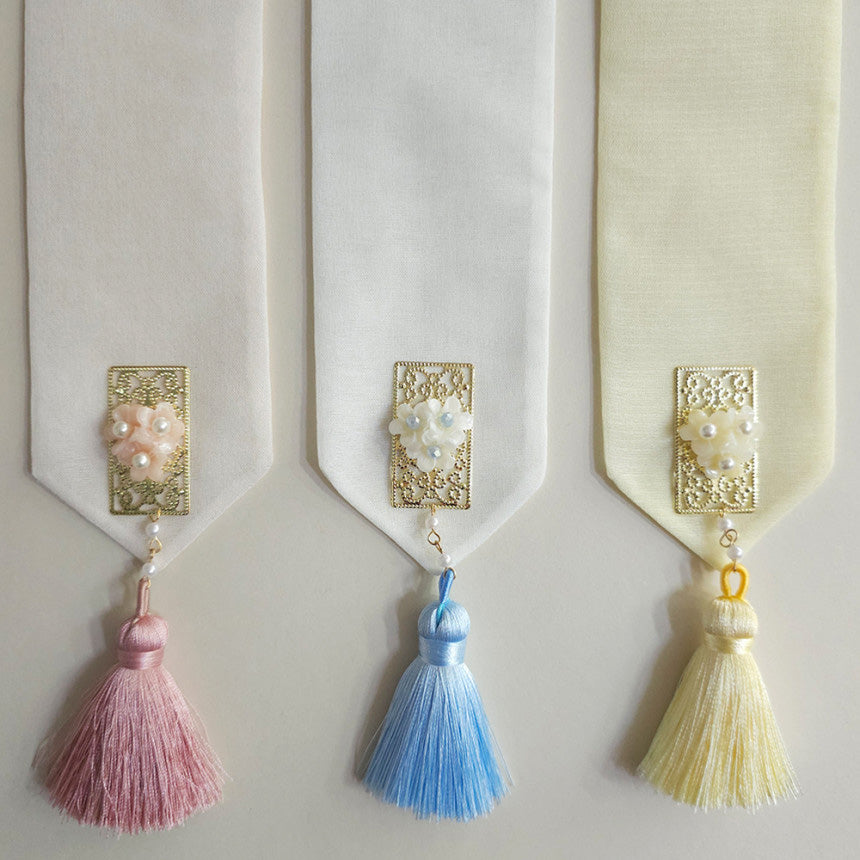 Mini Gold Floral Ribbon Norigae
