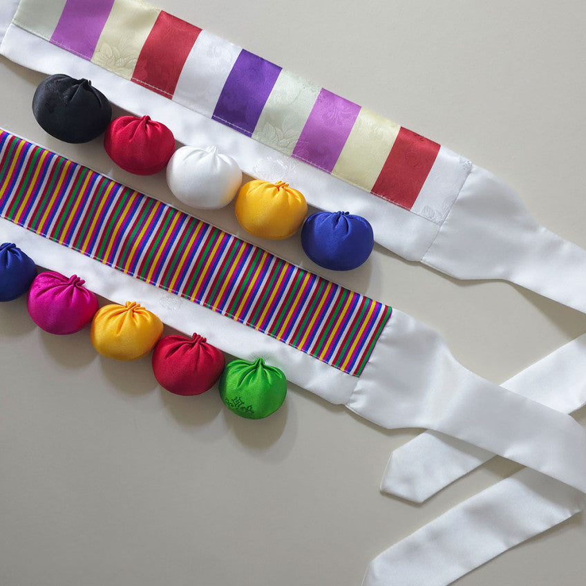 White Saekdong Cushion Belt