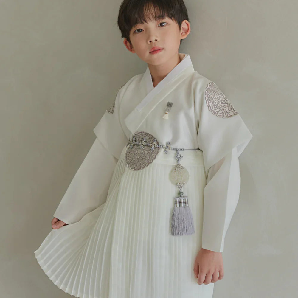 Sungkoon Pleated Ivory Boy Hanbok (100D-10YR)