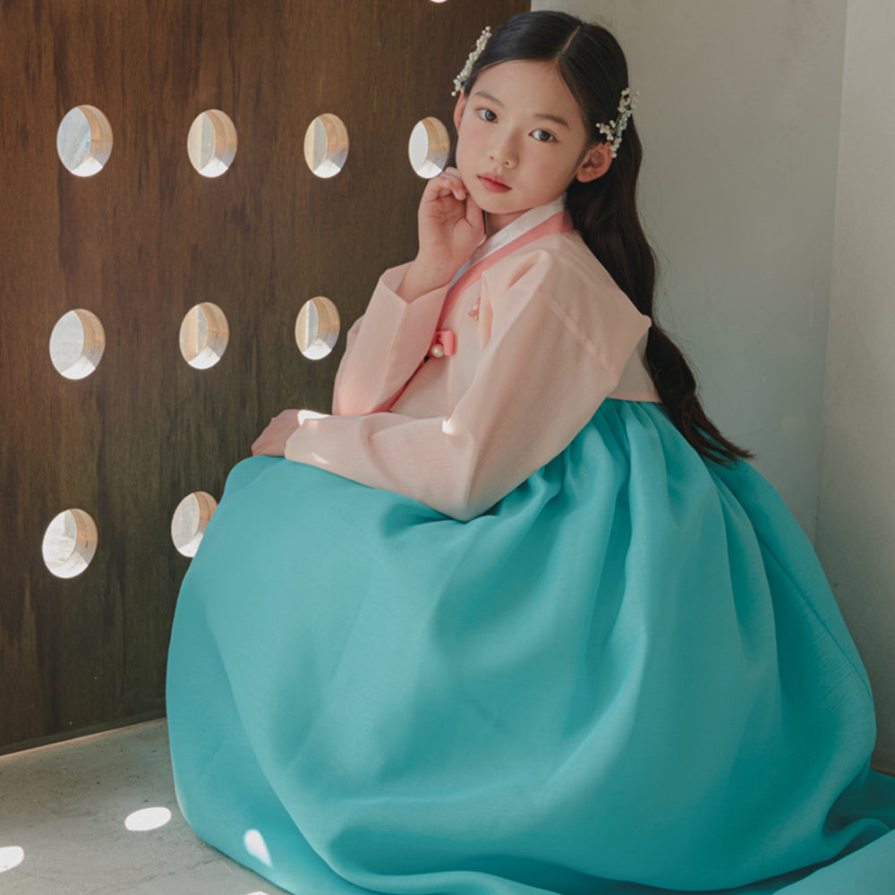 Aekyoung Peach Girl Hanbok (1-10YR)