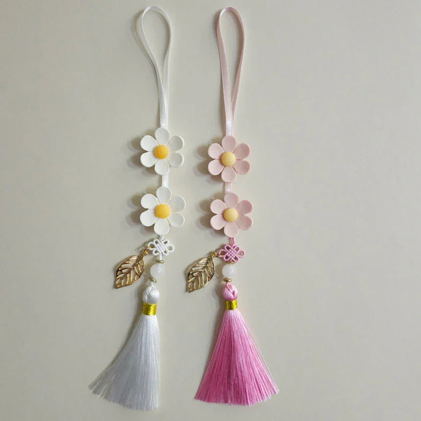 Daisy Blossom Tassel Norigae
