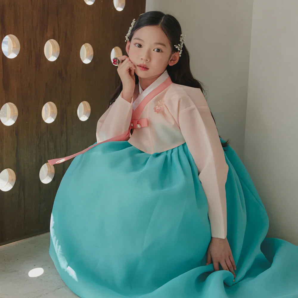 Aekyoung Peach Girl Hanbok (1-10YR)