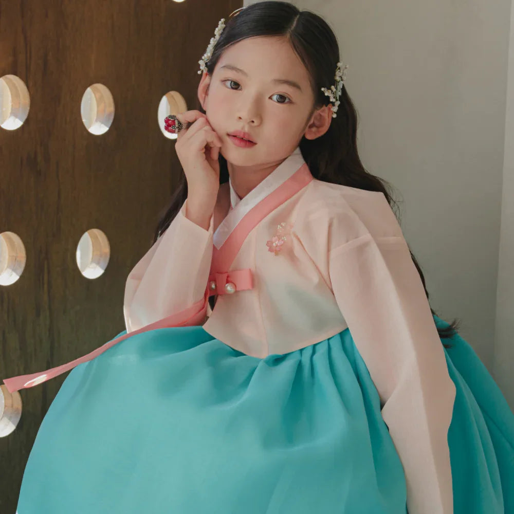 Aekyoung Peach Girl Hanbok (1-10YR)