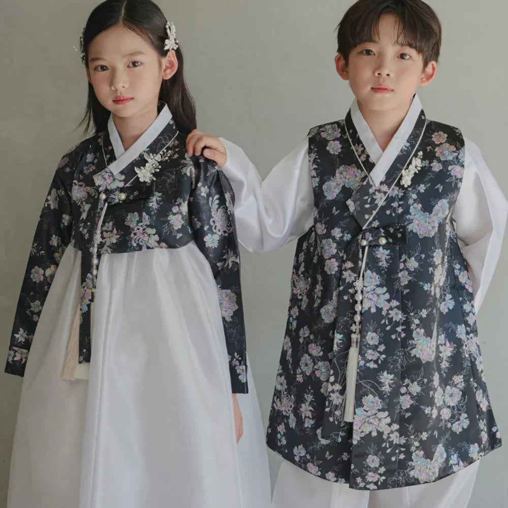 Black Pearl Vest Boy Hanbok (100D-15YR) - Native Korean