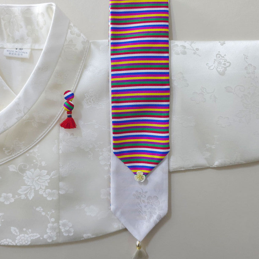White Saekdong Hair Tie.