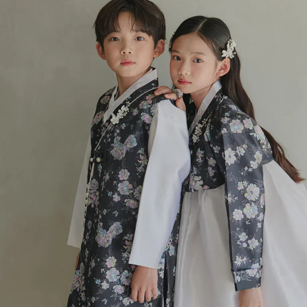 Black Pearl Vest Boy Hanbok (100D-15YR) - Native Korean