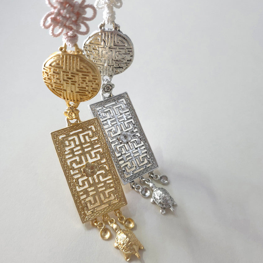 Traditional Metal Pendant Norigae