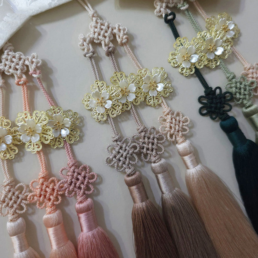 Bloom Trio Tassel Norigae
