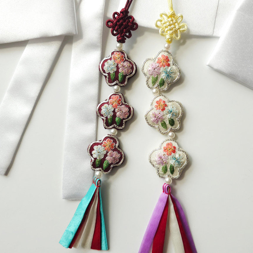 Embroidered Flower Norigae