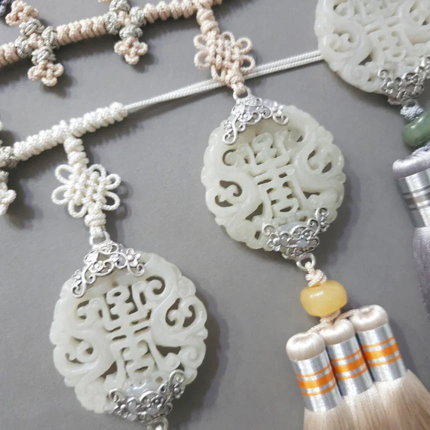 Beige Jade Harmony Tassel Dol Belt - Native Korean