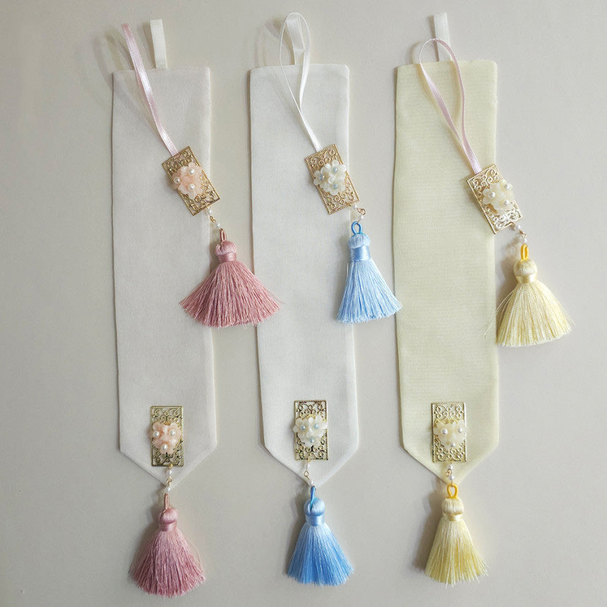Mini Gold Floral Ribbon Norigae