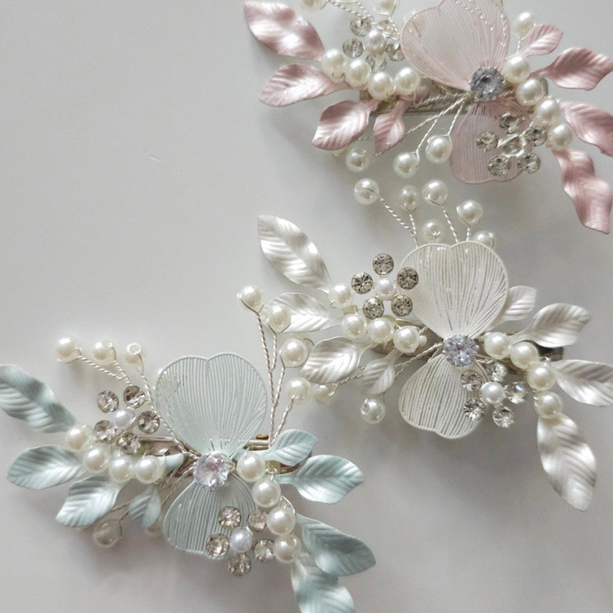 Pearl Petal Hairpin