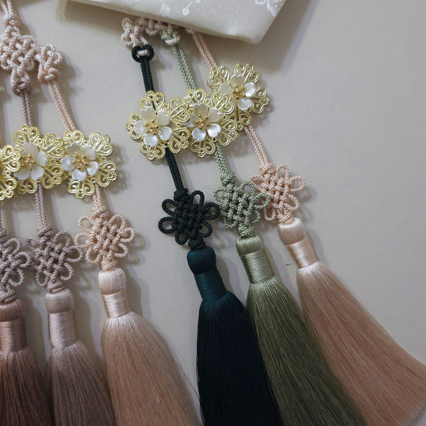 Bloom Trio Tassel Norigae