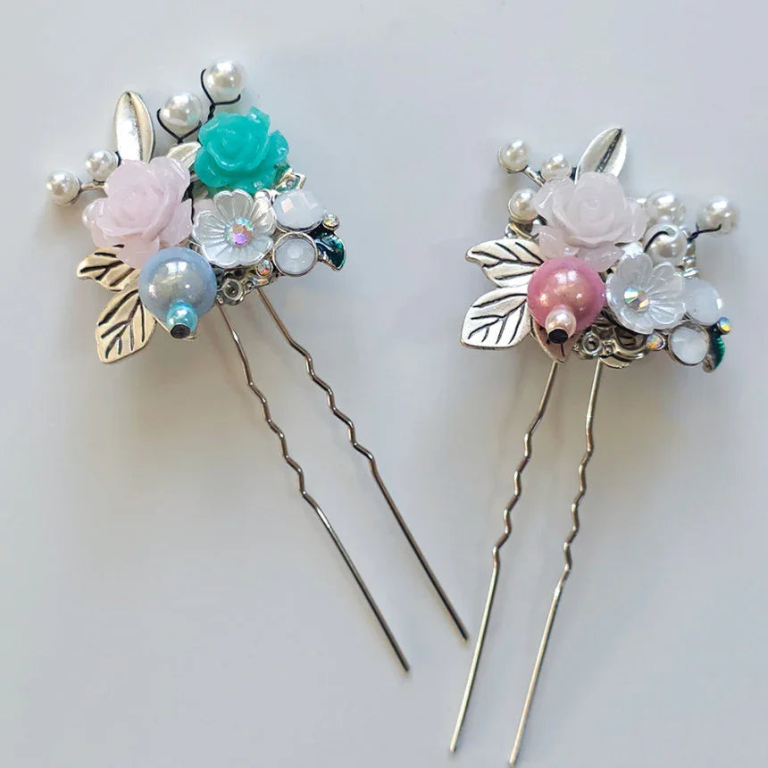 Floral Bouquet U-Shaped Hairpin