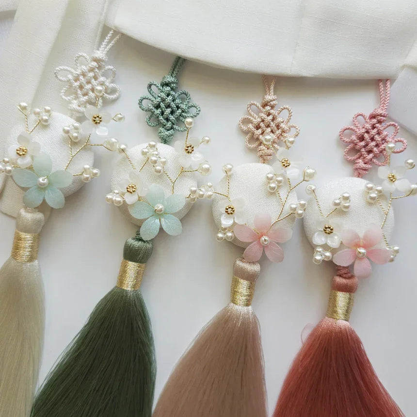 Daon Floral Tassel Norigae