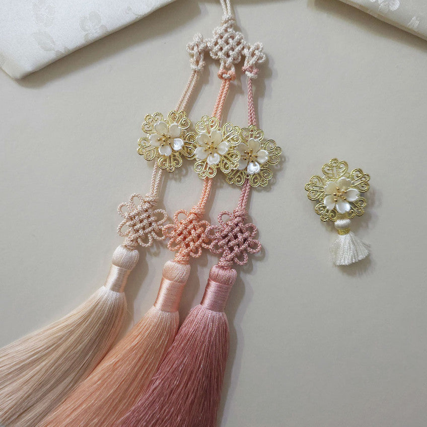 Bloom Tassel Brooch