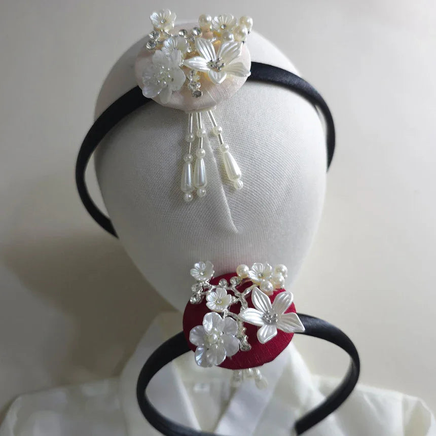 Silver Pearl Bloom Brooch - Native Korean