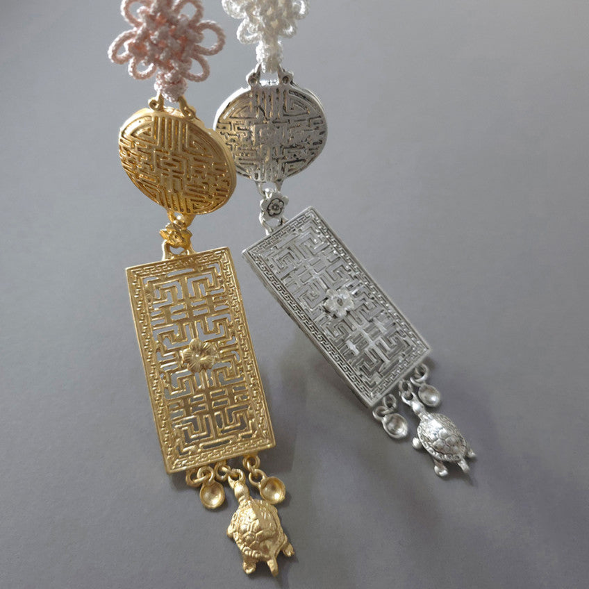 Traditional Metal Pendant Norigae