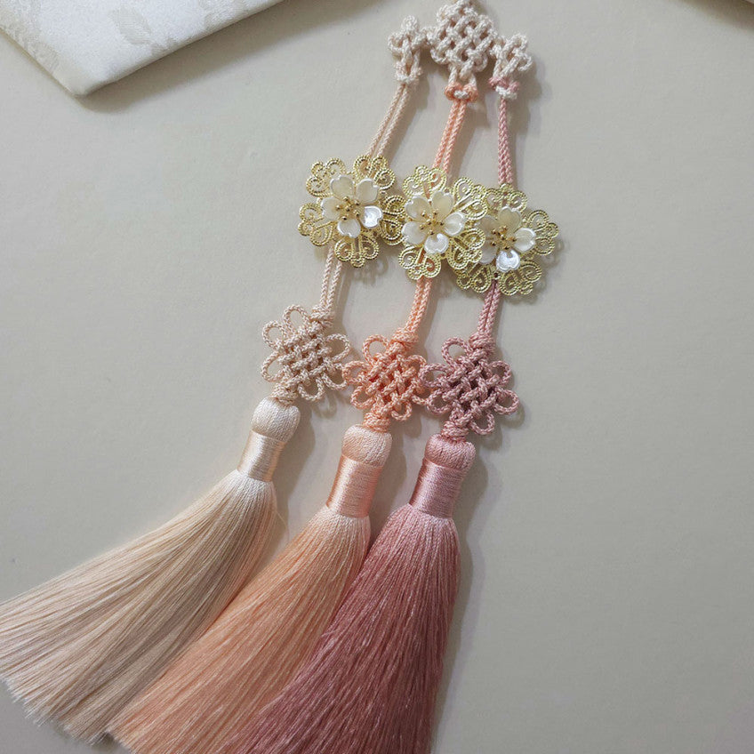 Bloom Trio Tassel Norigae