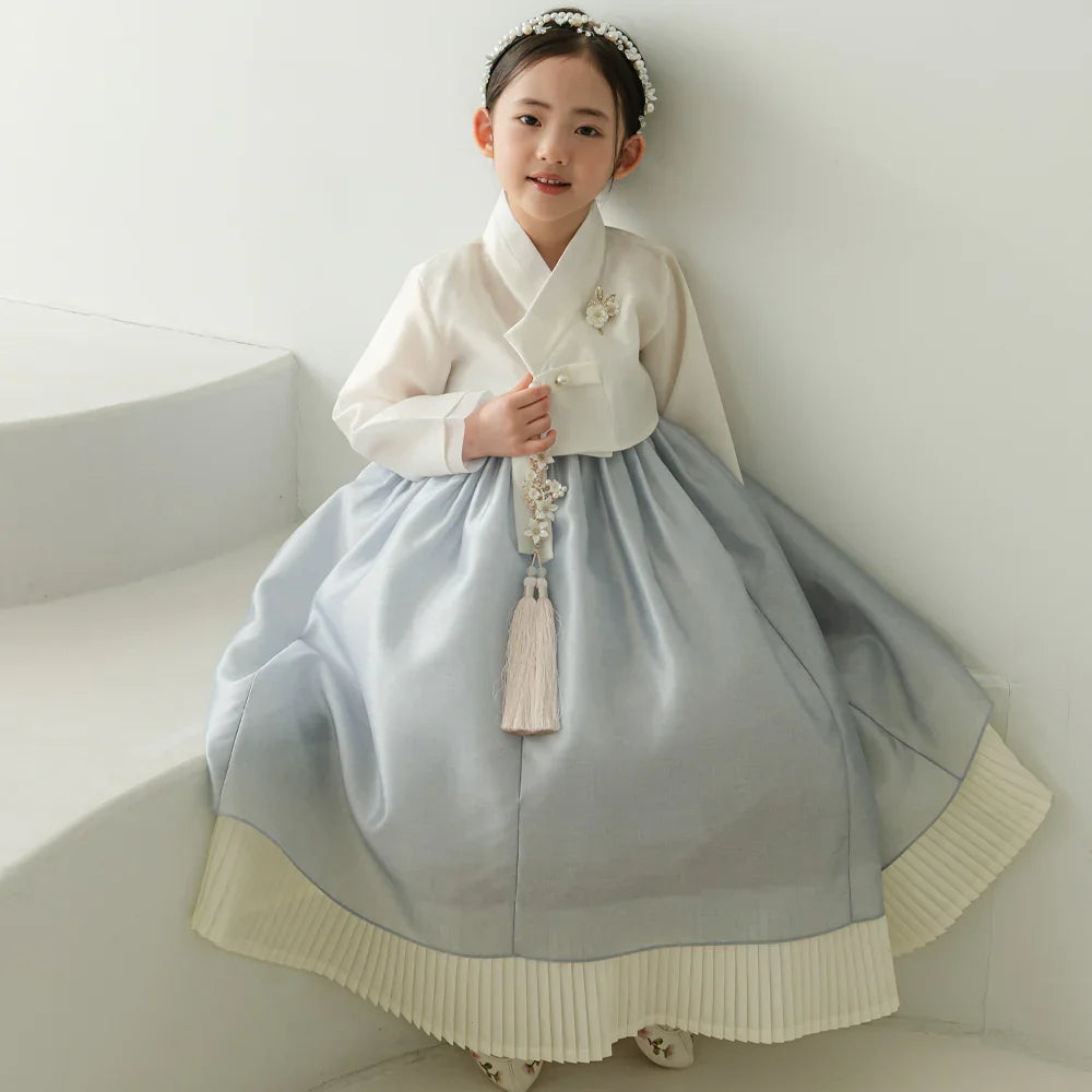 Lynn Sky Girl Hanbok (100D-10YR)