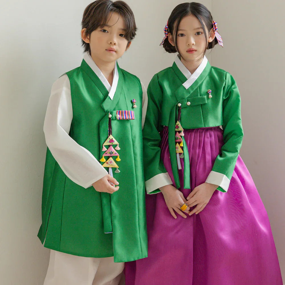Dongjoon Saekdong Green Boy Hanbok (1-12YR) - Native Korean