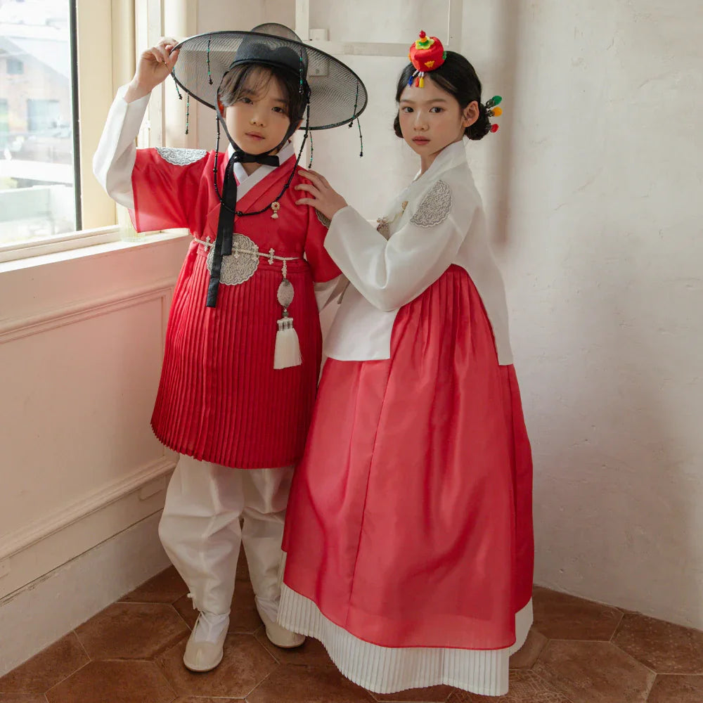 Sungkoon Pleated Red Boy Hanbok (100D-10YR)
