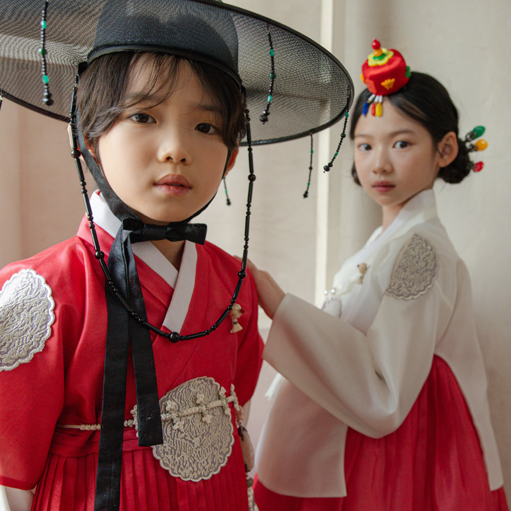 Sungkoon Pleated Red Boy Hanbok (100D-10YR)