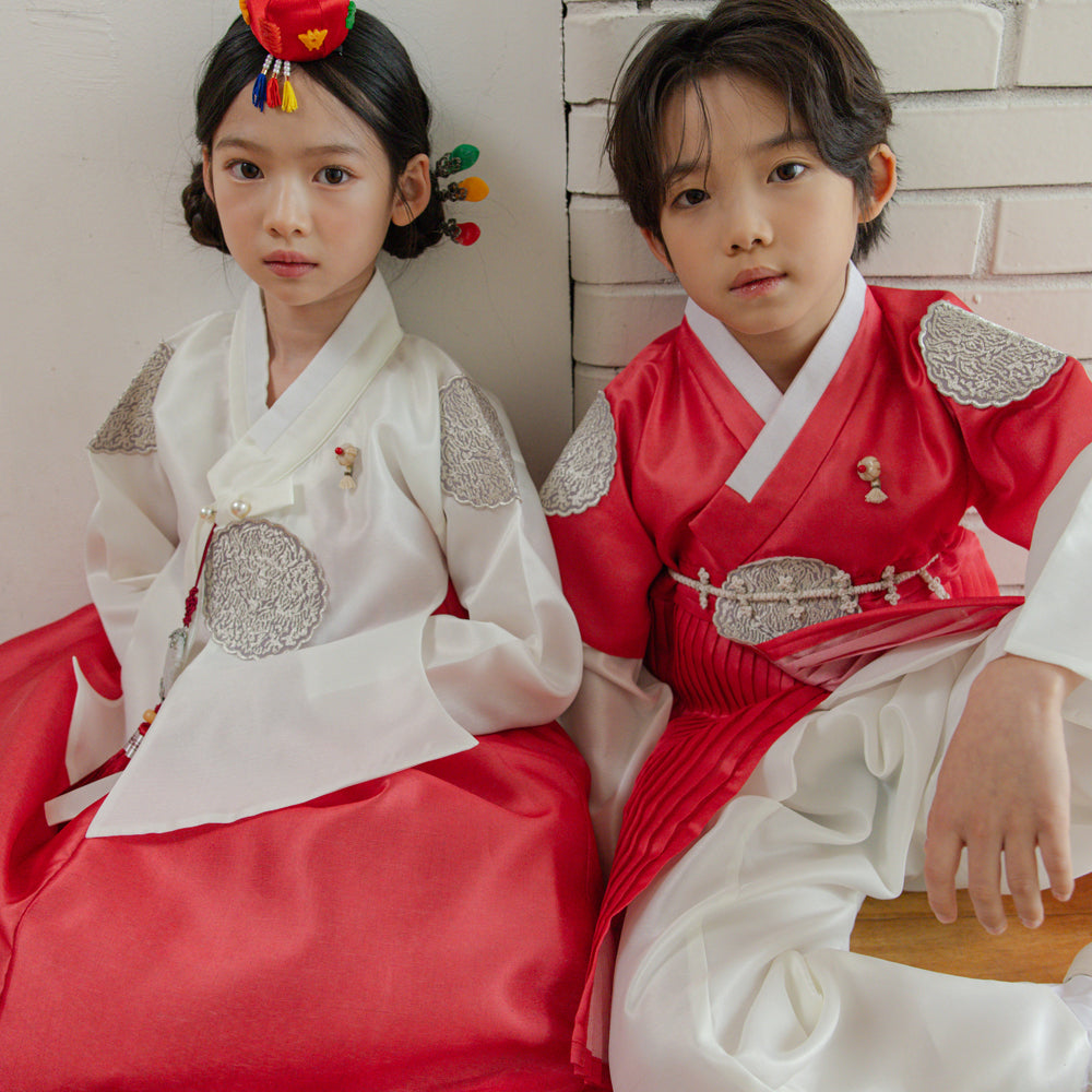 Sungkoon Pleated Red Boy Hanbok (100D-10YR)