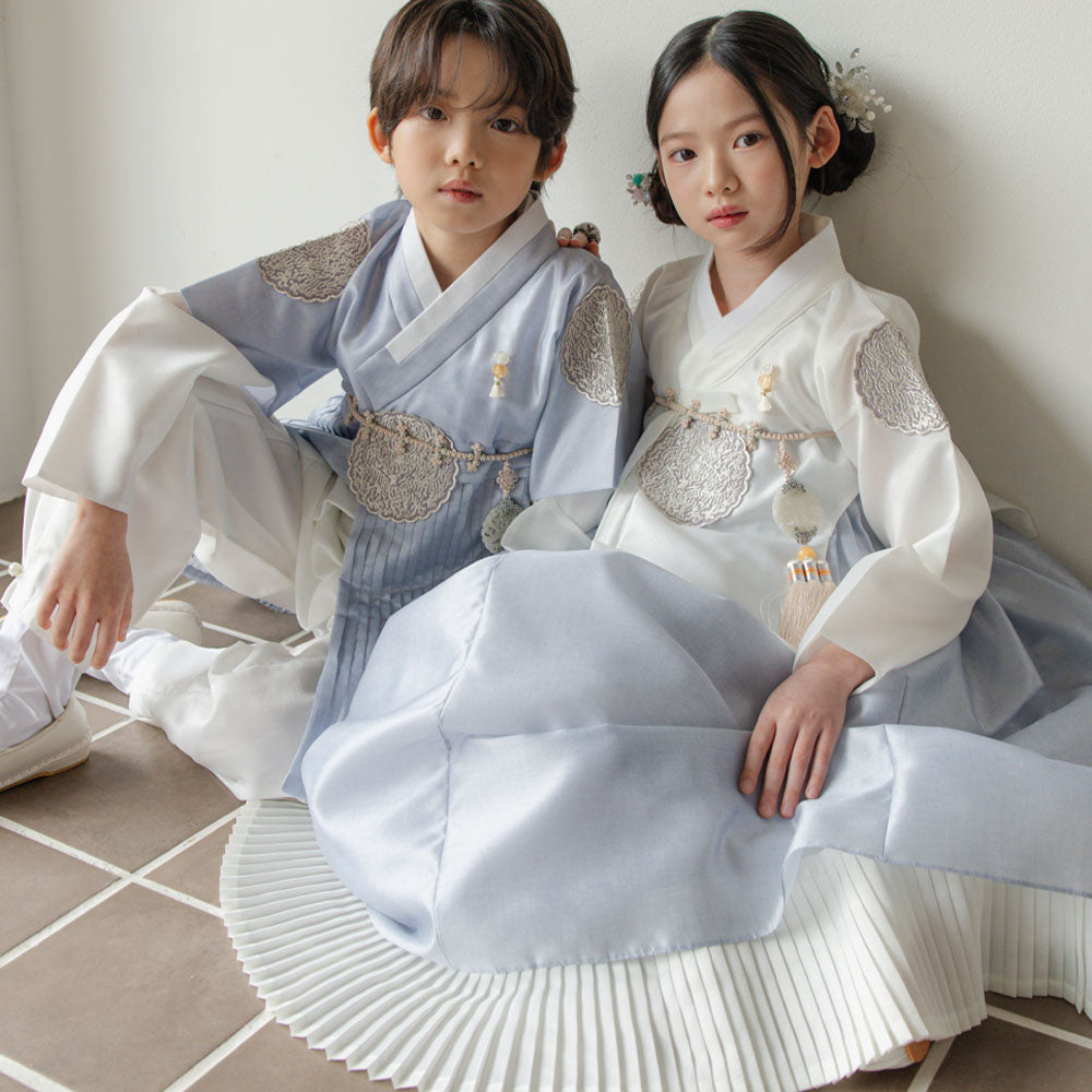 Sungbin Pleated Sky Girl Hanbok (100D-10YR)