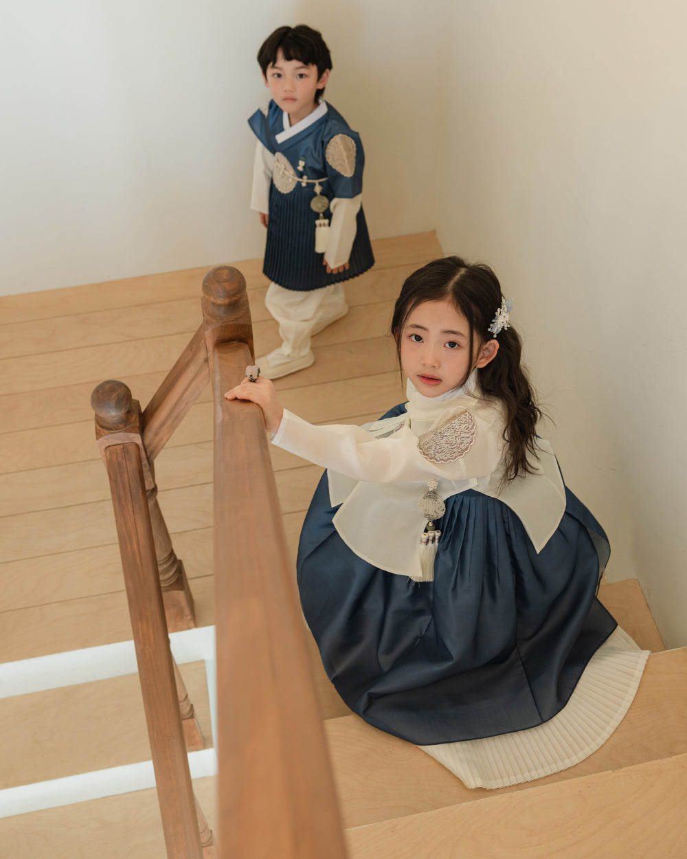 Sungbin Pleated Blue Girl Hanbok (100D-10YR)