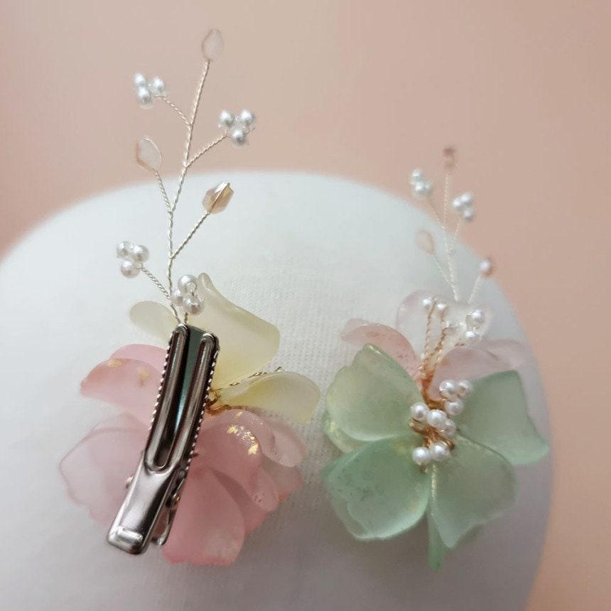 Beaded Floral Hairpin - Native Korean