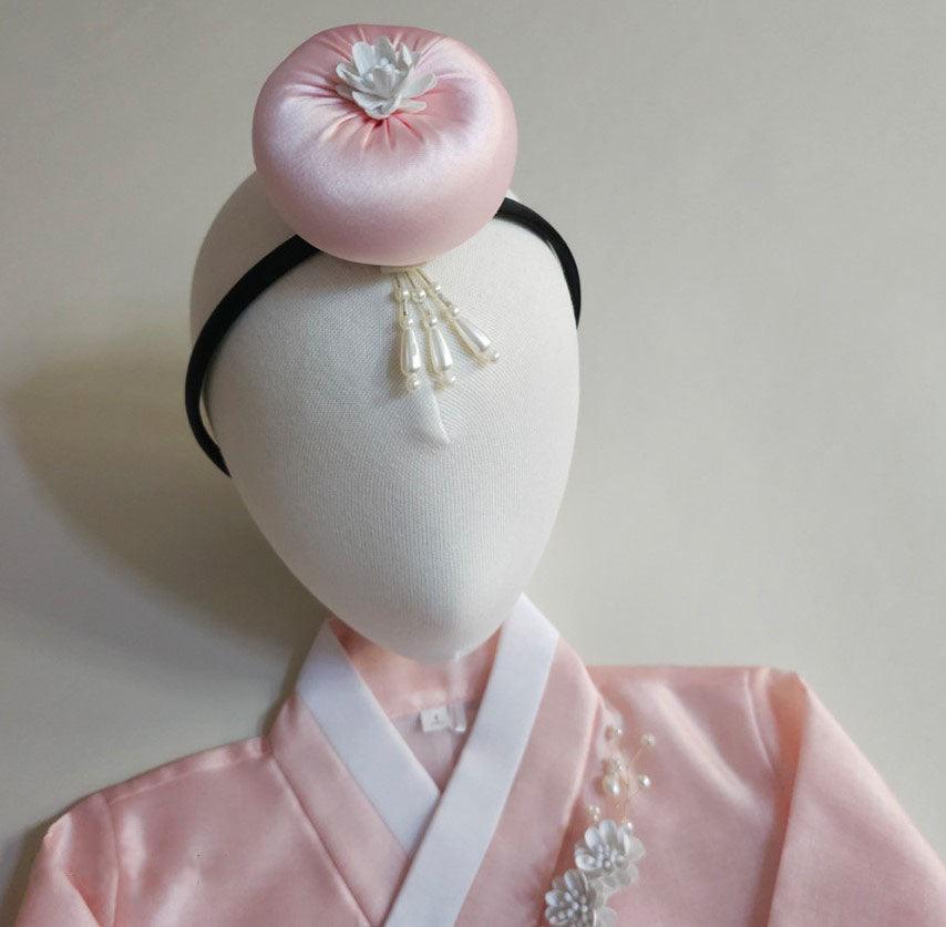 Blossom Pearl Cushion Headband - Native Korean