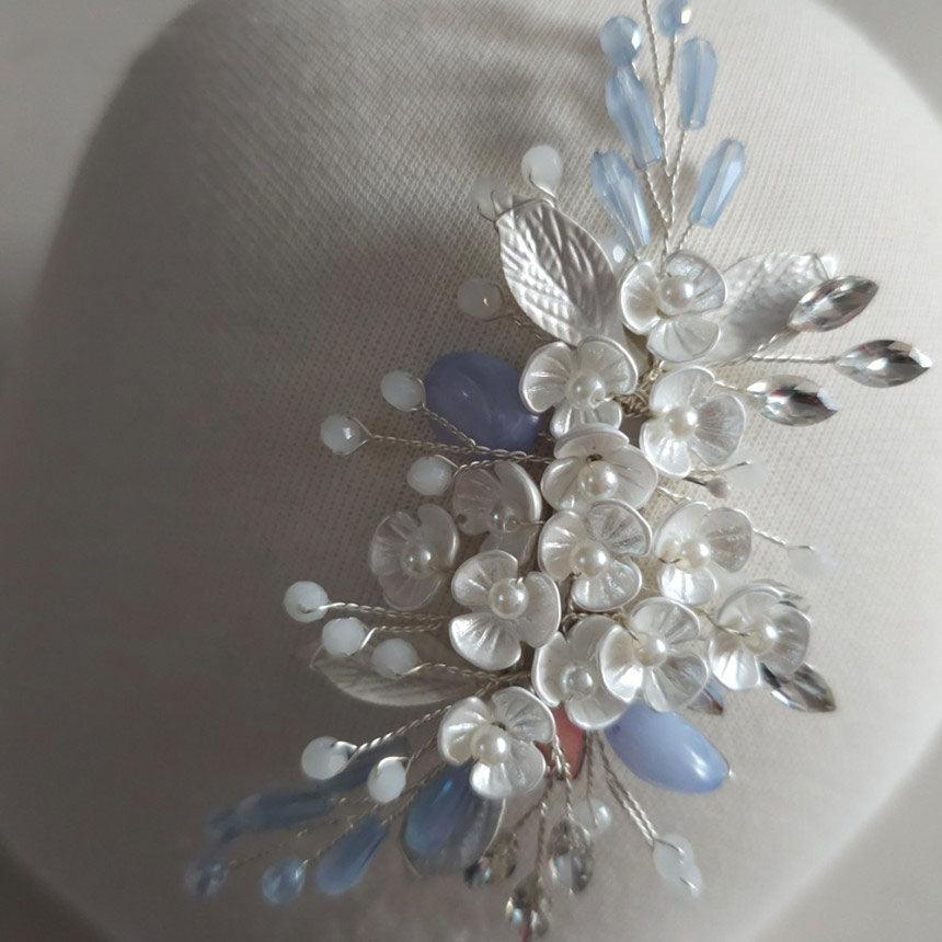 Crystal Bloom Hairpin - Native Korean