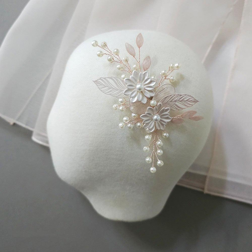 Delicate Floral Pearl Hairpin - Native Korean
