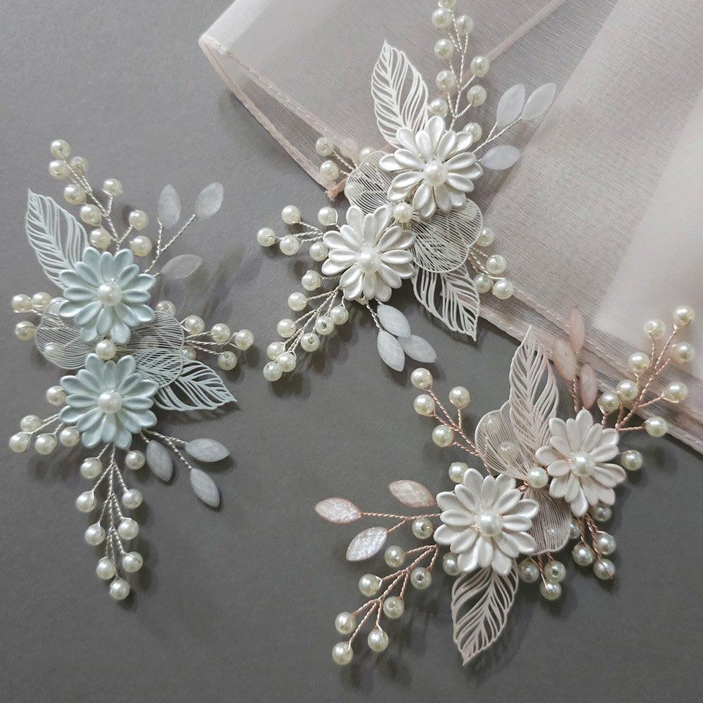 Delicate Floral Pearl Hairpin - Native Korean