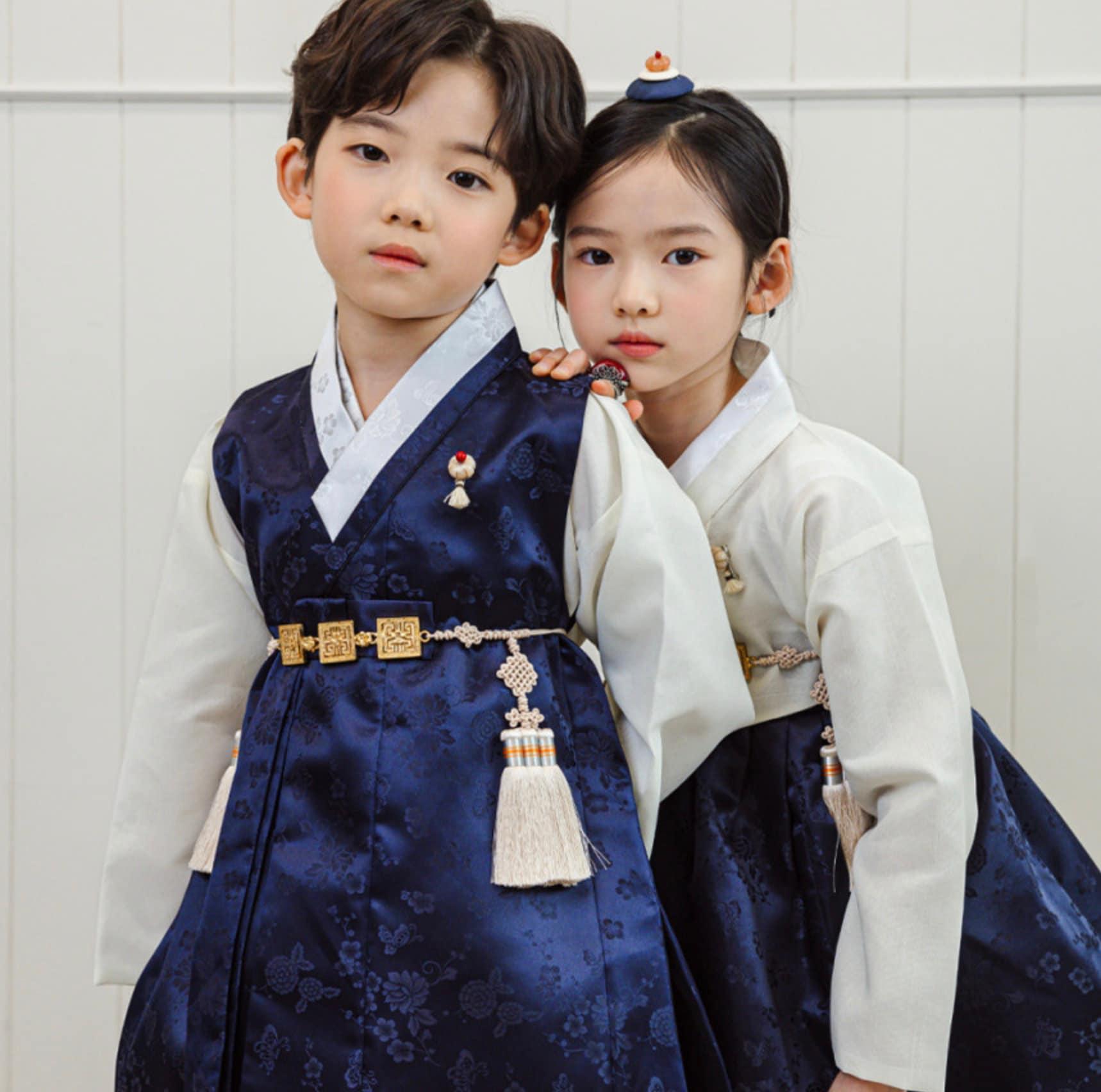 Hemin Navy Ivory Boy Hanbok (100D-10YR) - Native Korean