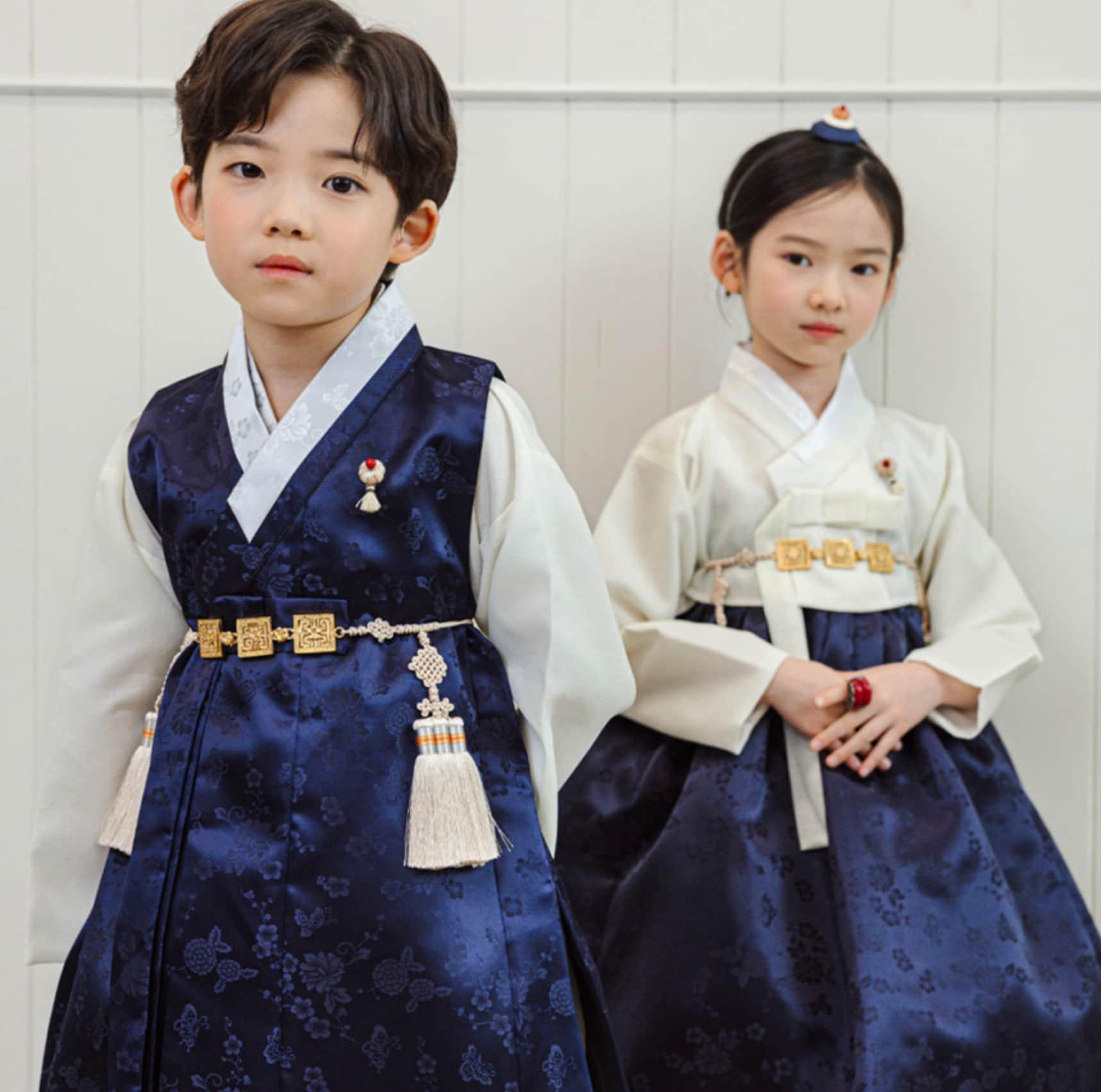 Hemin Navy Ivory Boy Hanbok (100D-10YR) - Native Korean