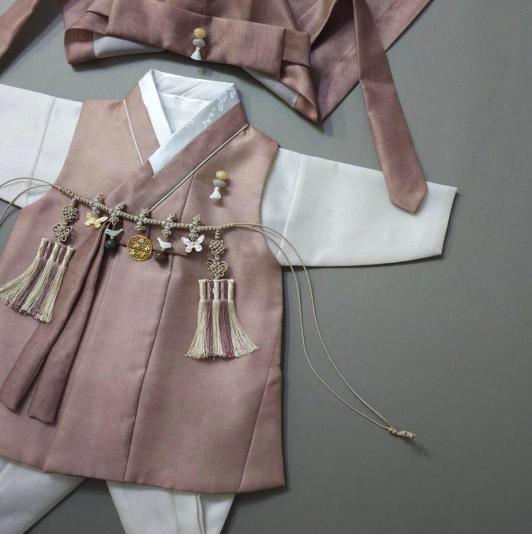 Jaehee Brown L.Beige Boy Hanbok (100D-10YR) - Native Korean